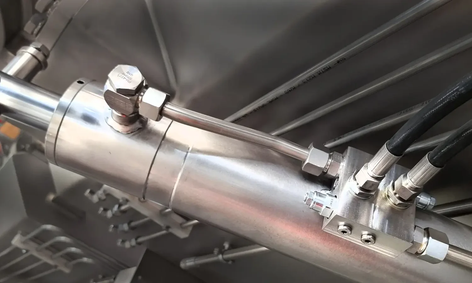 Stainless Cylinder with Counterbalance Valve